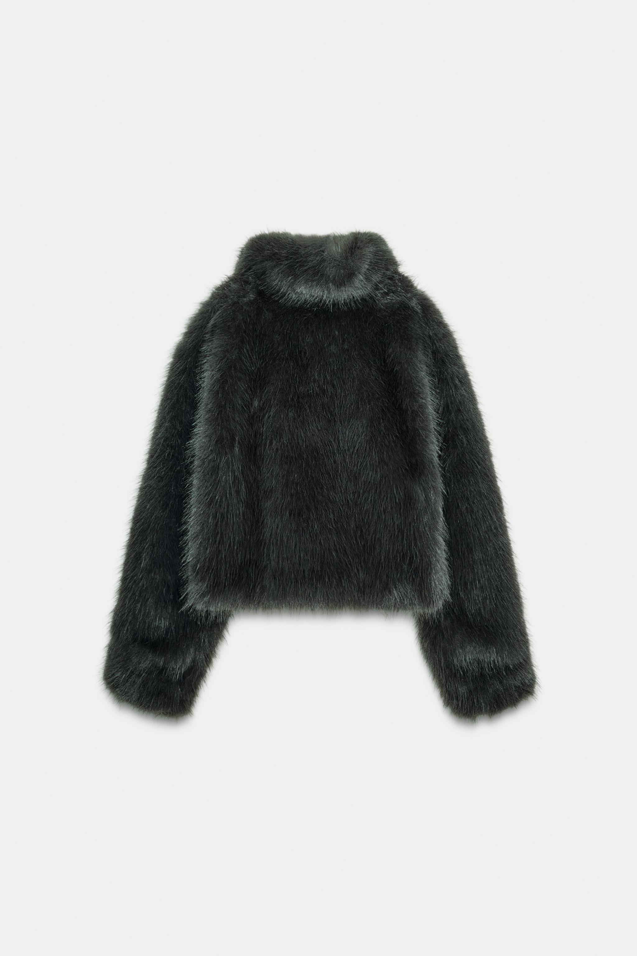 SHORT FAUX FUR TOGGLE COAT